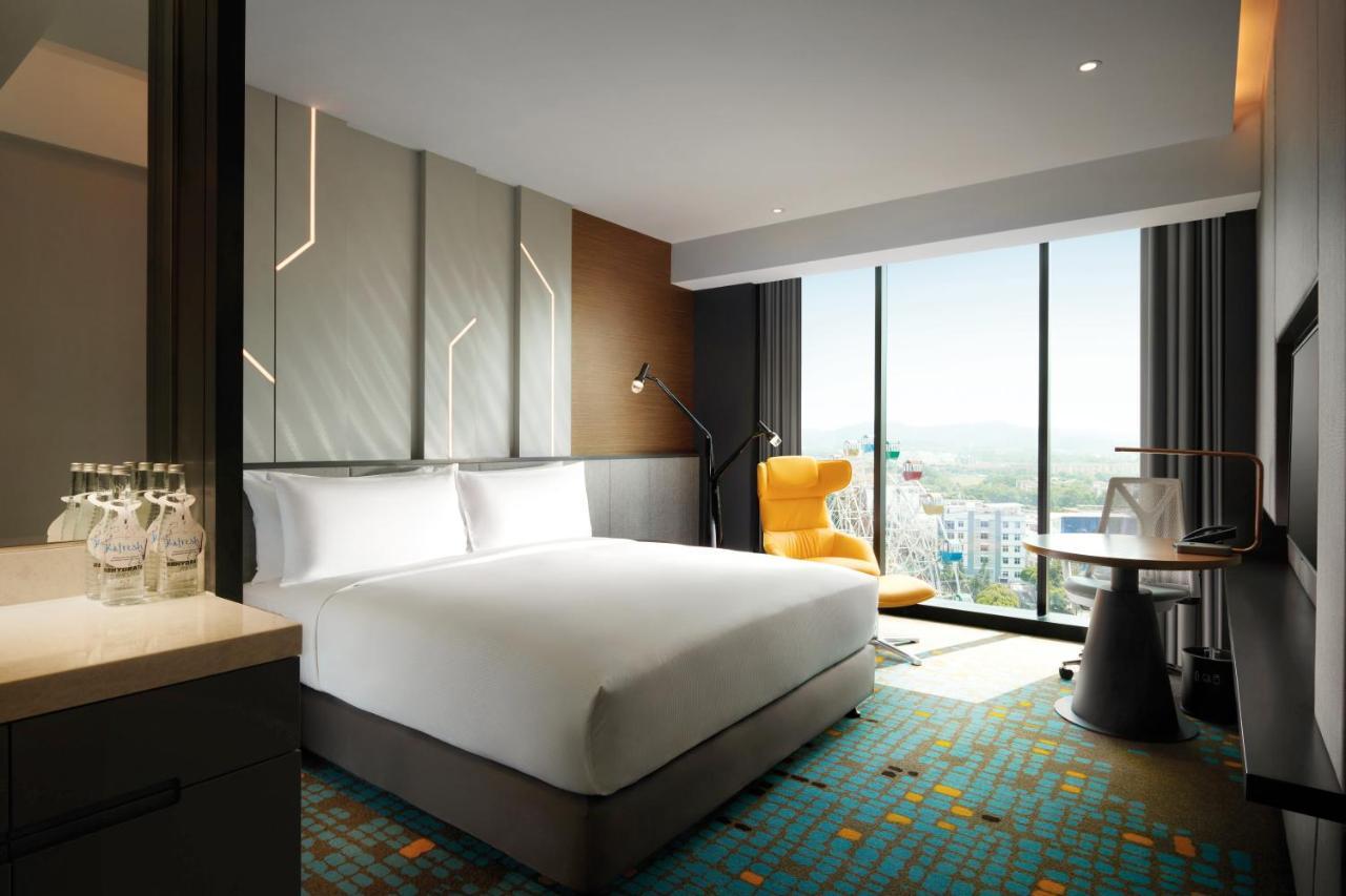 Doubletree By Hilton Shah Alam I-City Екстериор снимка