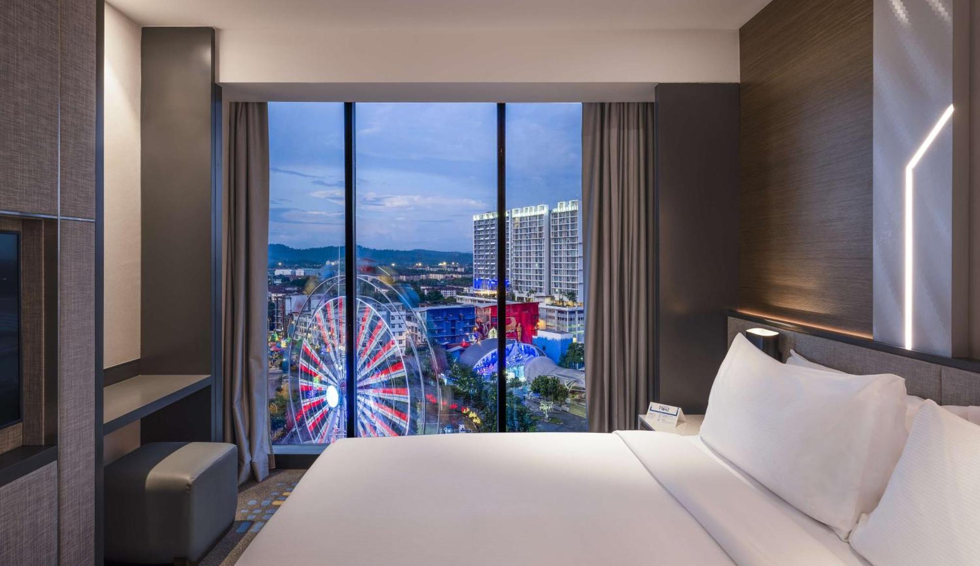 Doubletree By Hilton Shah Alam I-City Екстериор снимка A bedroom at the hotel