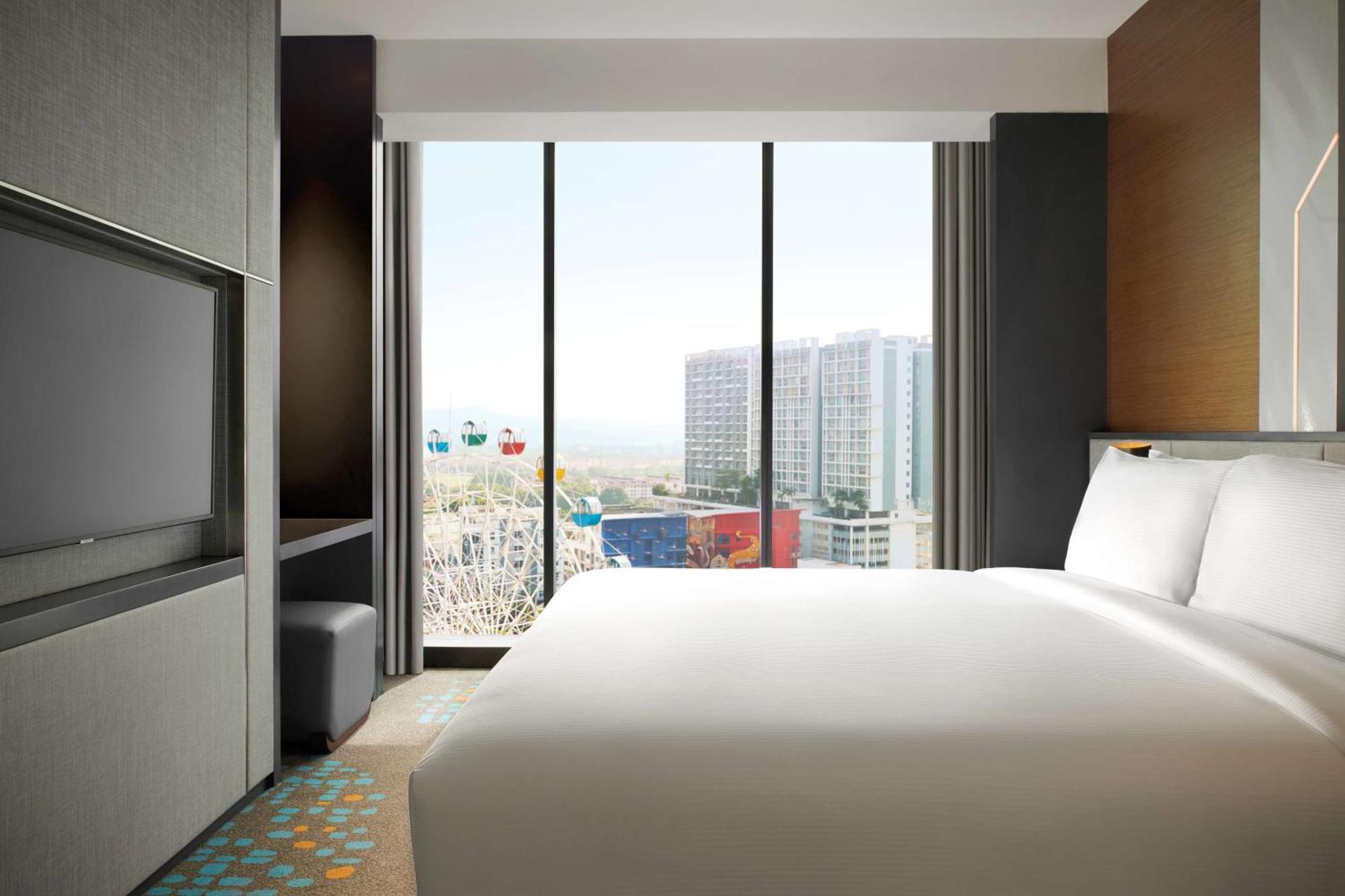 Doubletree By Hilton Shah Alam I-City Екстериор снимка A typical room at the hotel