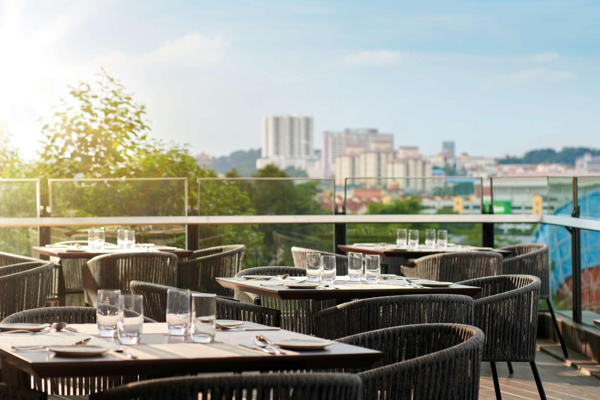 Doubletree By Hilton Shah Alam I-City Екстериор снимка The View